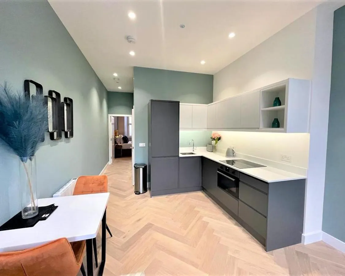 Trendy And Newly Reno'D 1 Bed Nr The Meadows Appartement EDI 0*, Edinburgh